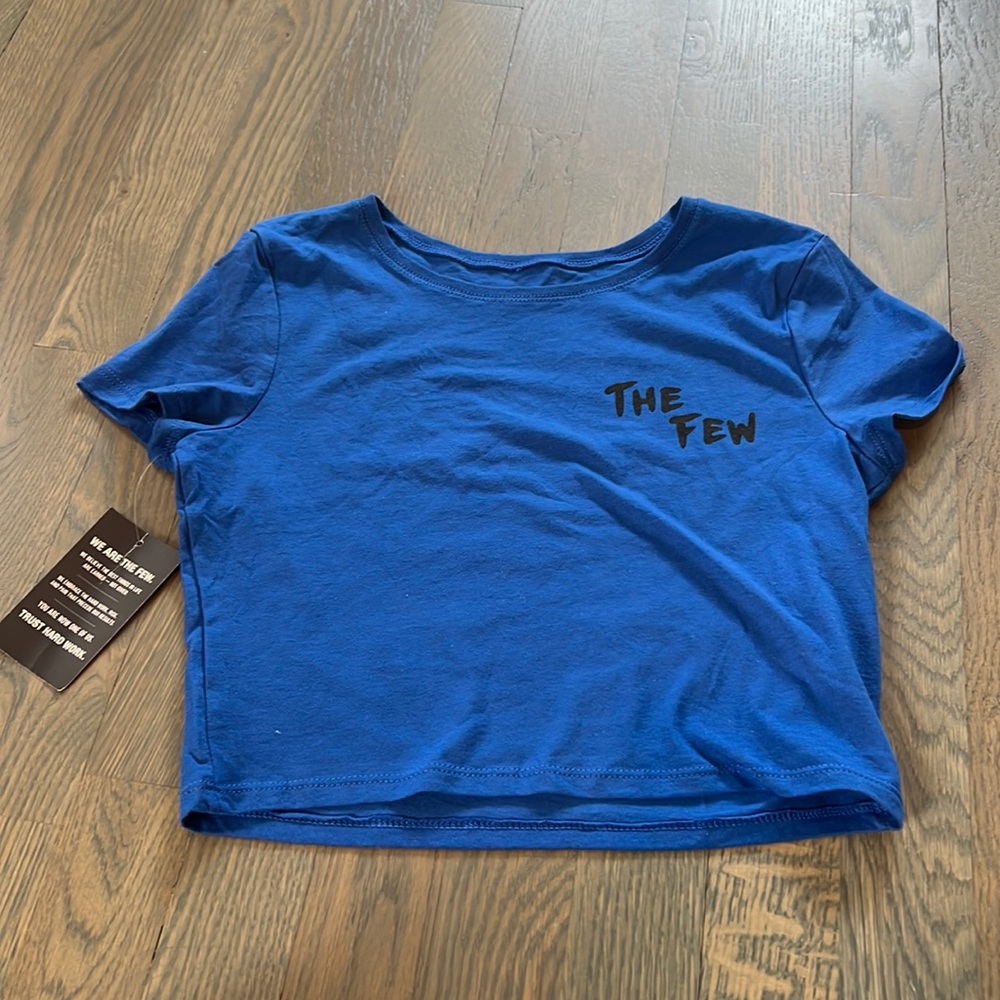 Few Will Hunt Blue BNWT crop